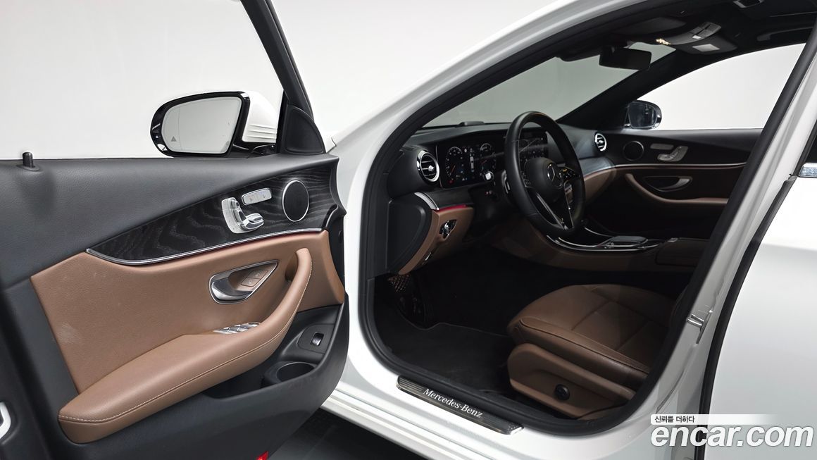 Mercedes-Benz E-Class 2023