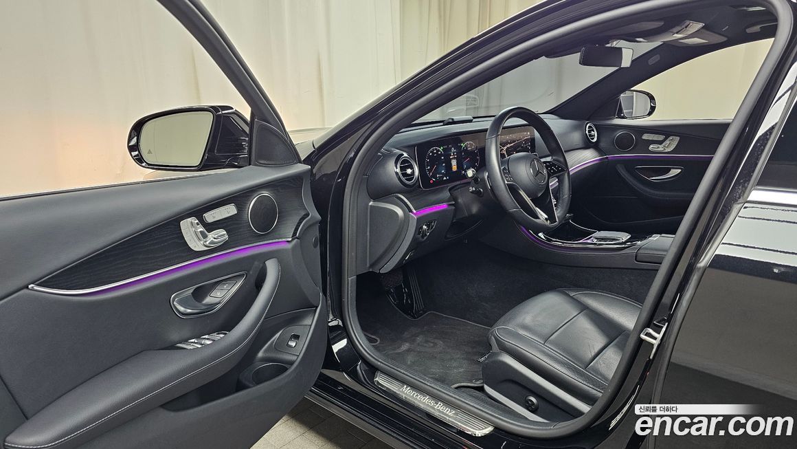 Mercedes-Benz E-Class 2023