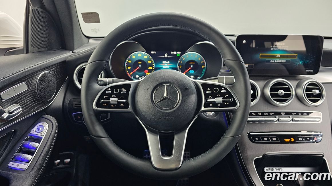 Mercedes-Benz GLC-Class 2022