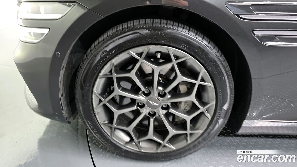 Genesis G80 2023