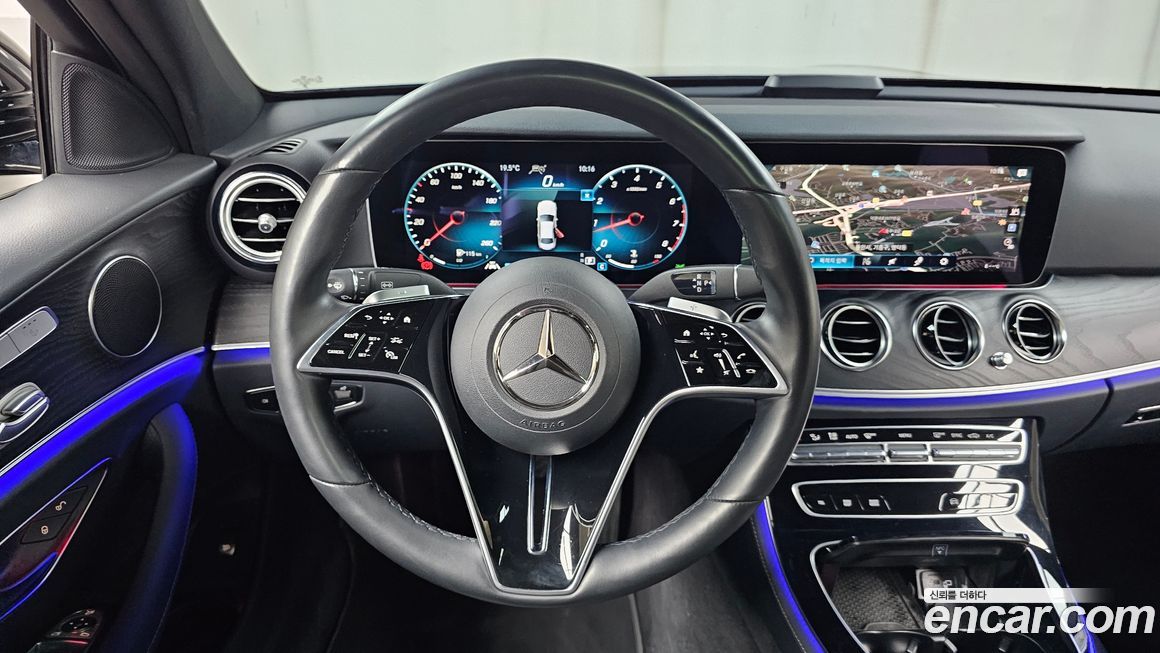 Mercedes-Benz E-Class 2023