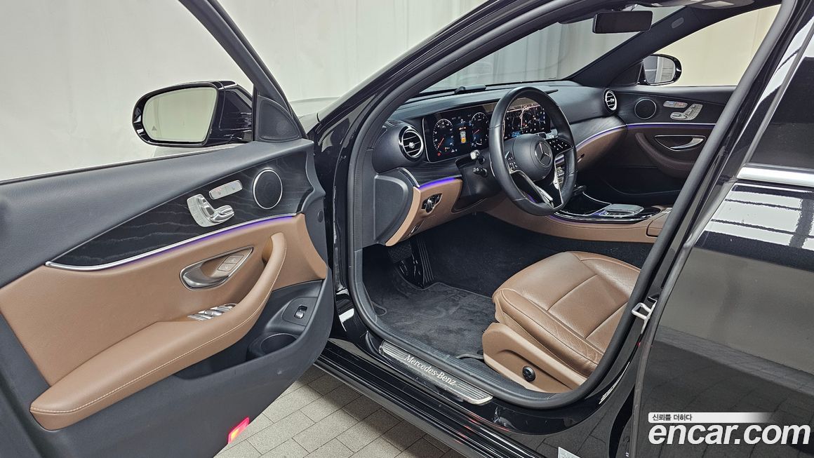 Mercedes-Benz E-Class 2023
