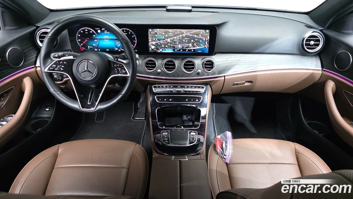 Mercedes-Benz E-Class 2023