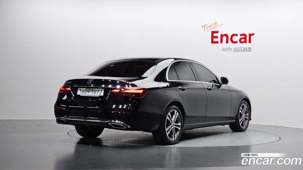 Mercedes-Benz E-Class 2023