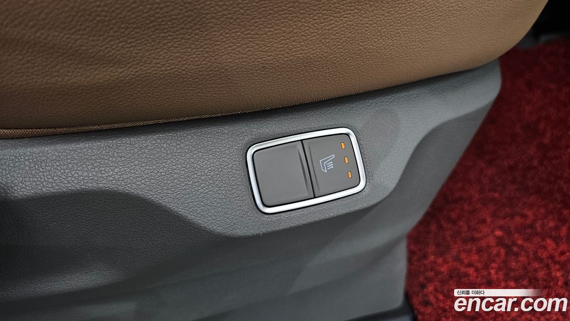 Hyundai Staria 2025