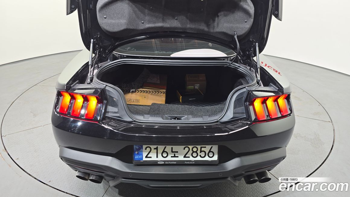 Ford Mustang 2024