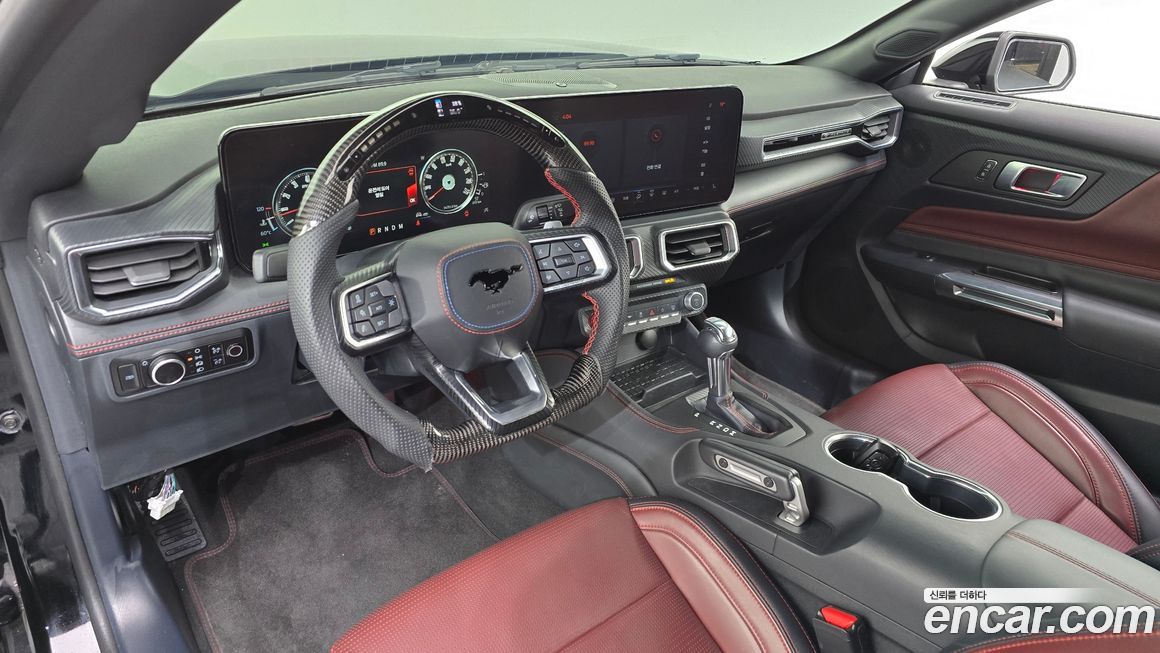 Ford Mustang 2024