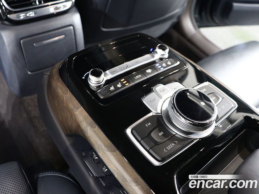Genesis G90 2021