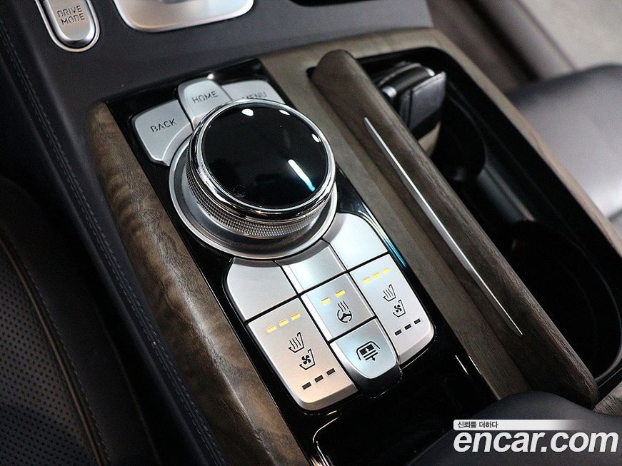 Genesis G90 2021