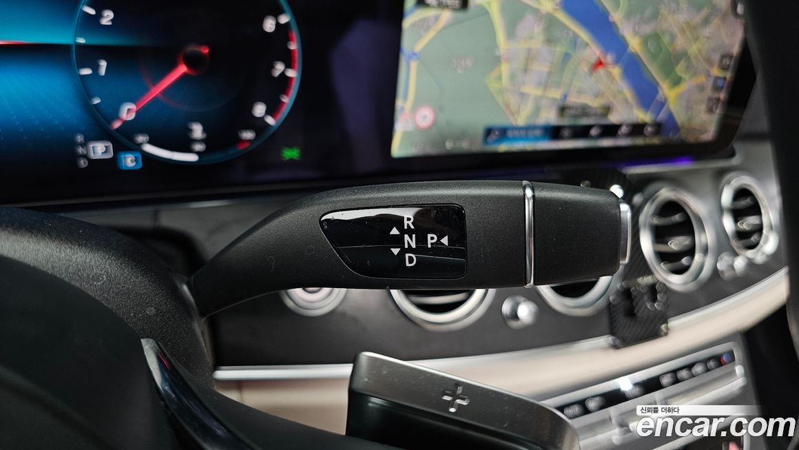 Mercedes-Benz E-Class 2023