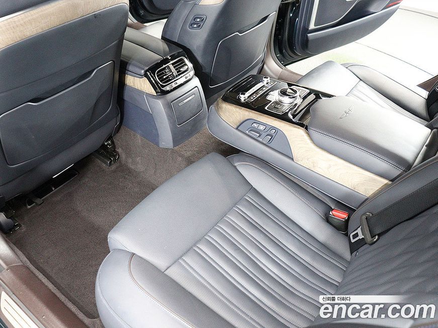 Genesis G90 2021