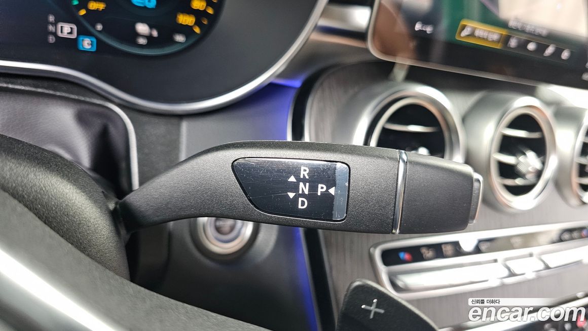 Mercedes-Benz GLC-Class 2022