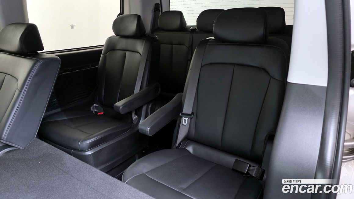 Hyundai Staria 2025