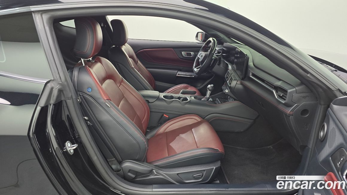 Ford Mustang 2024