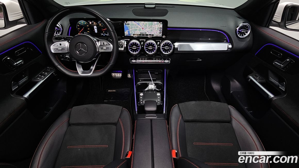 Mercedes-Benz GLB-Class 2023