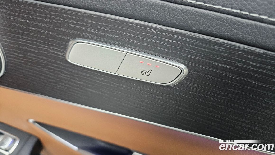 Mercedes-Benz GLC-Class 2022