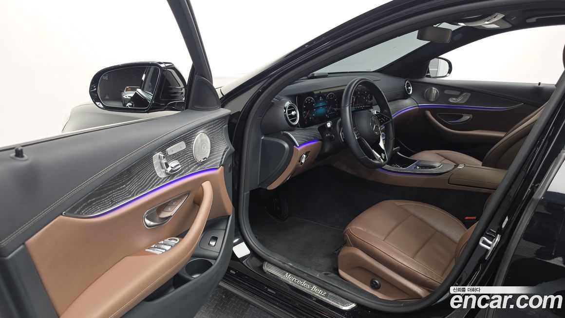 Mercedes-Benz E-Class 2022