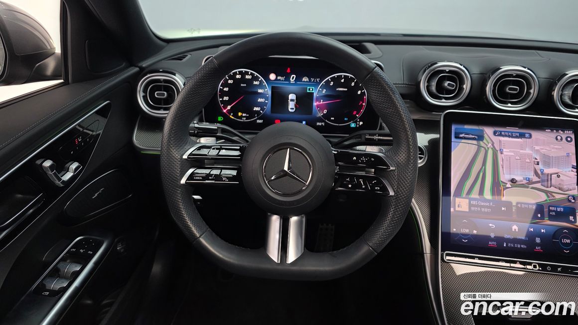Mercedes-Benz C-Class 2023