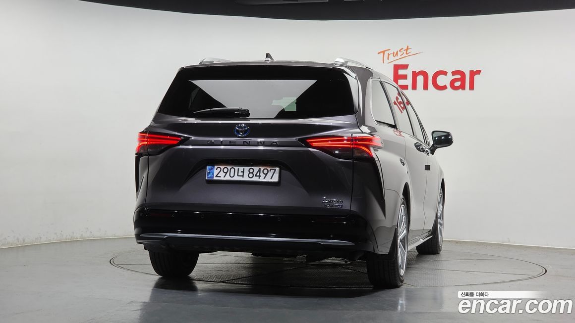 Toyota Sienna 2023