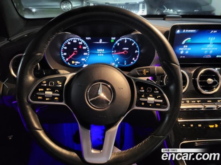 Mercedes-Benz GLC-Class 2022