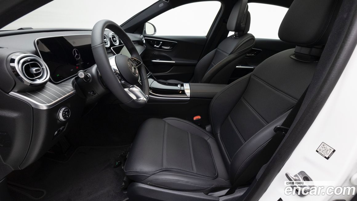 Mercedes-Benz C-Class 2025