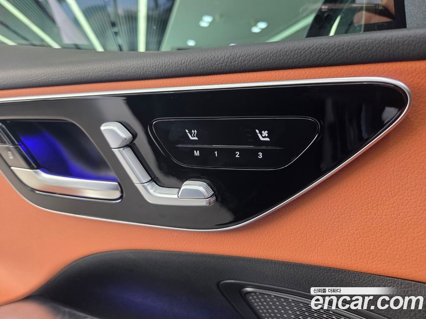 Mercedes-Benz C-Class 2025