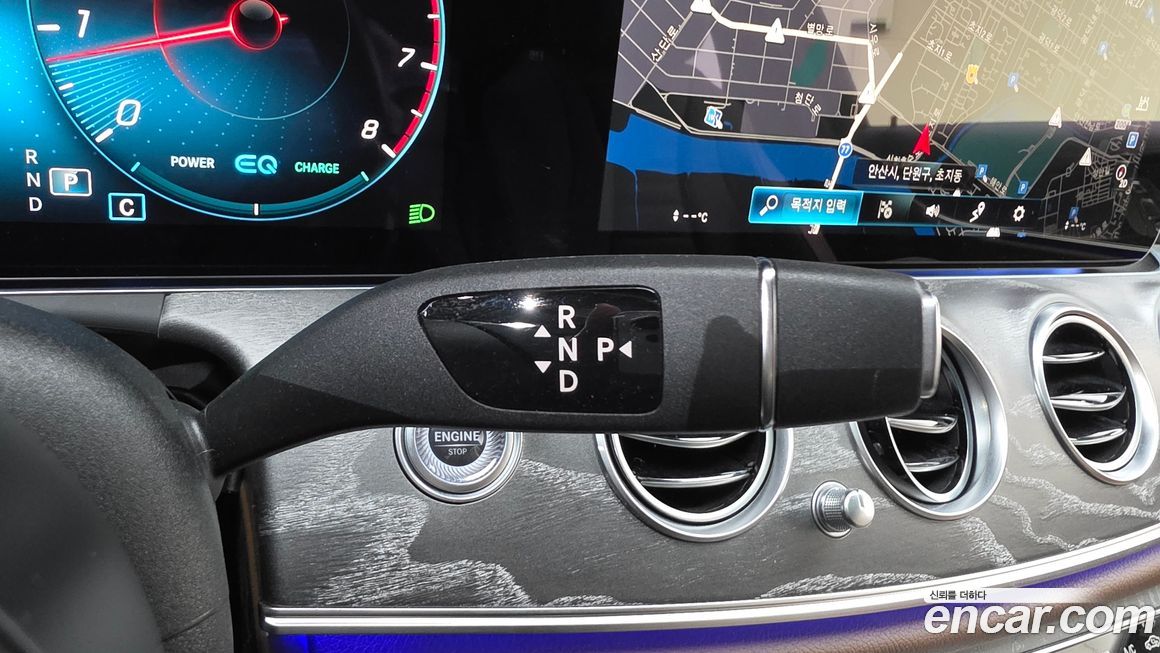 Mercedes-Benz E-Class 2022