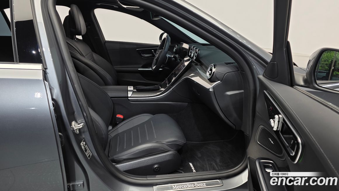 Mercedes-Benz C-Class 2023