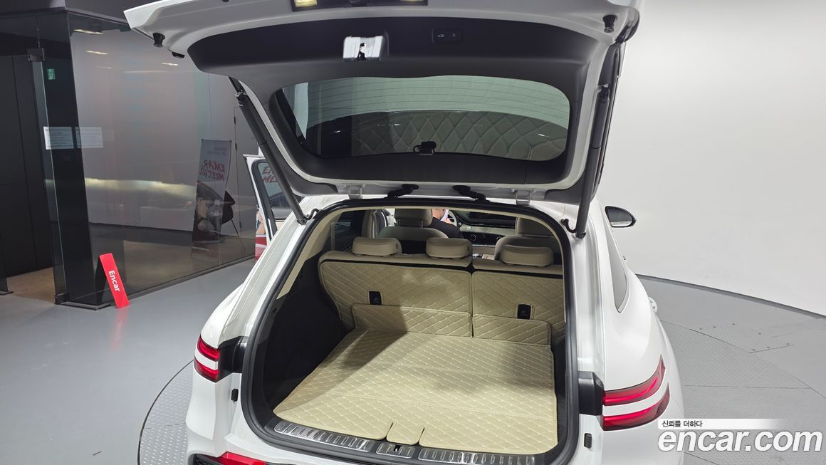 Genesis GV70 2023