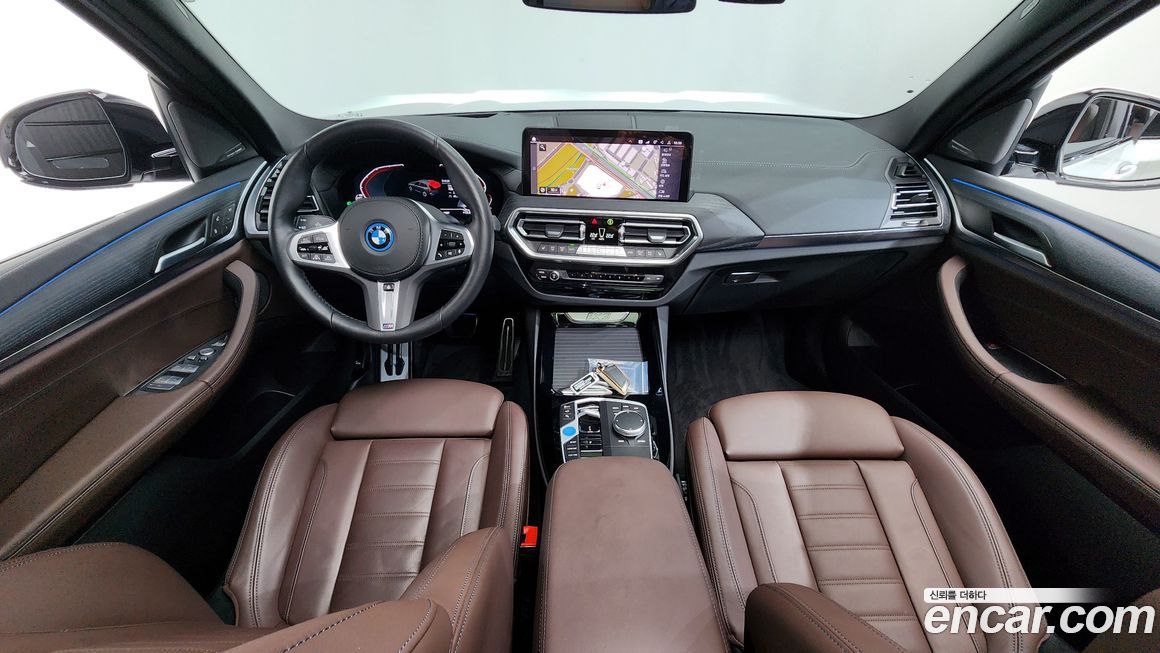BMW iX3 2024