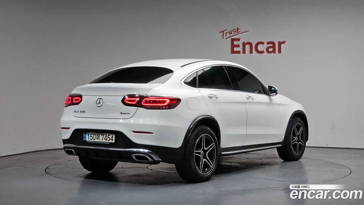 Mercedes-Benz GLC-Class 2023
