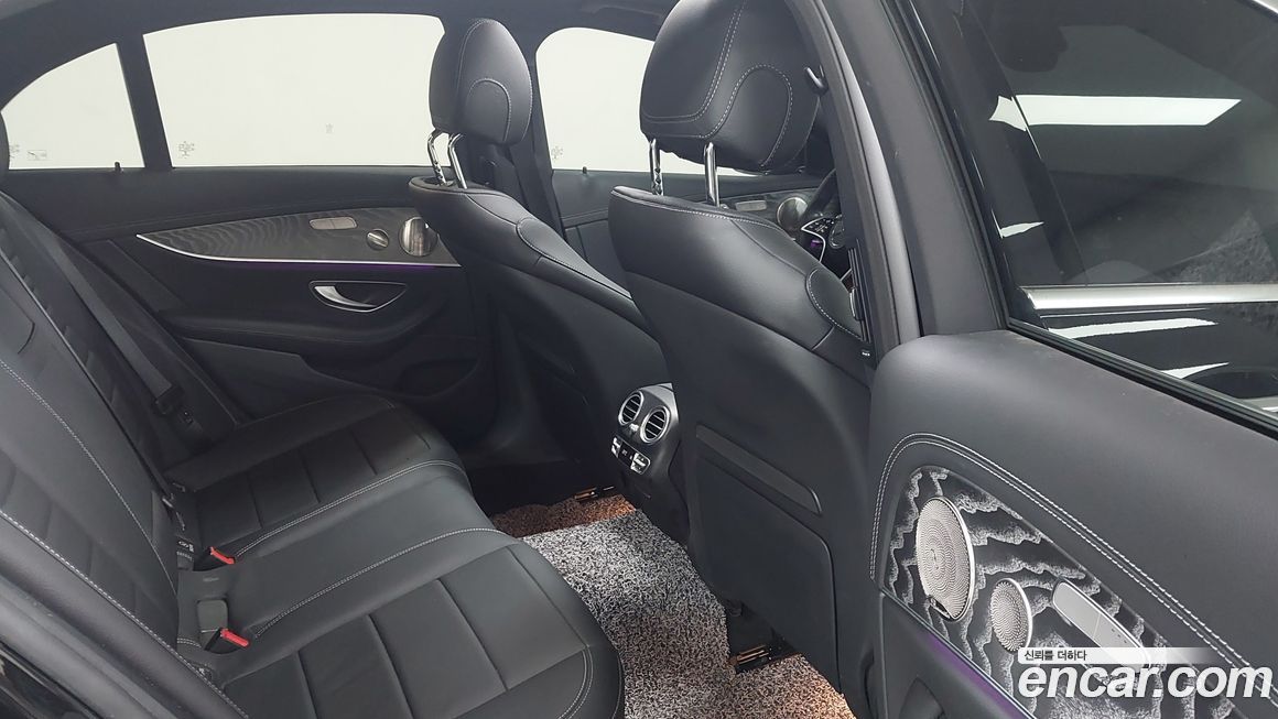 Mercedes-Benz E-Class 2023