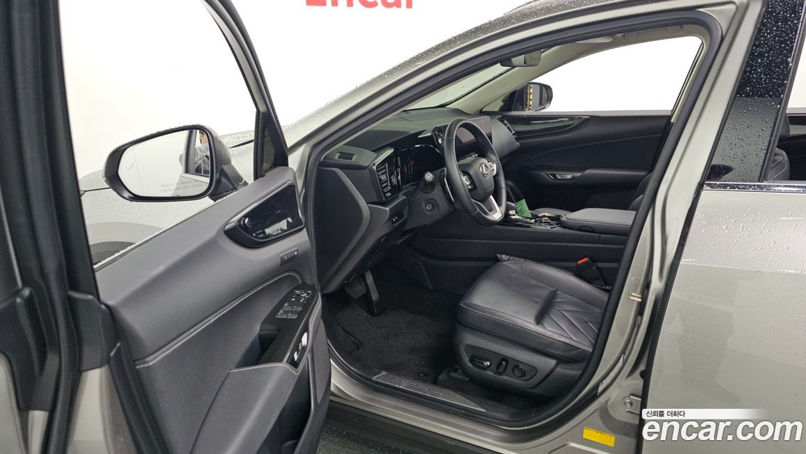 Lexus NX 2024