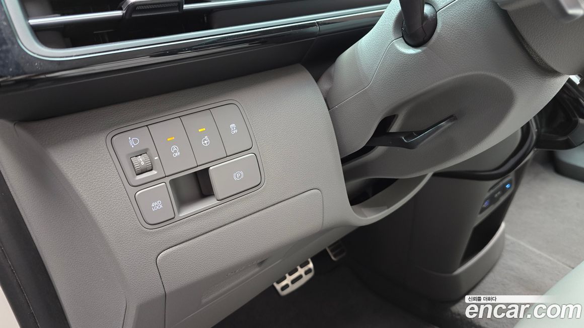 Hyundai Staria 2025