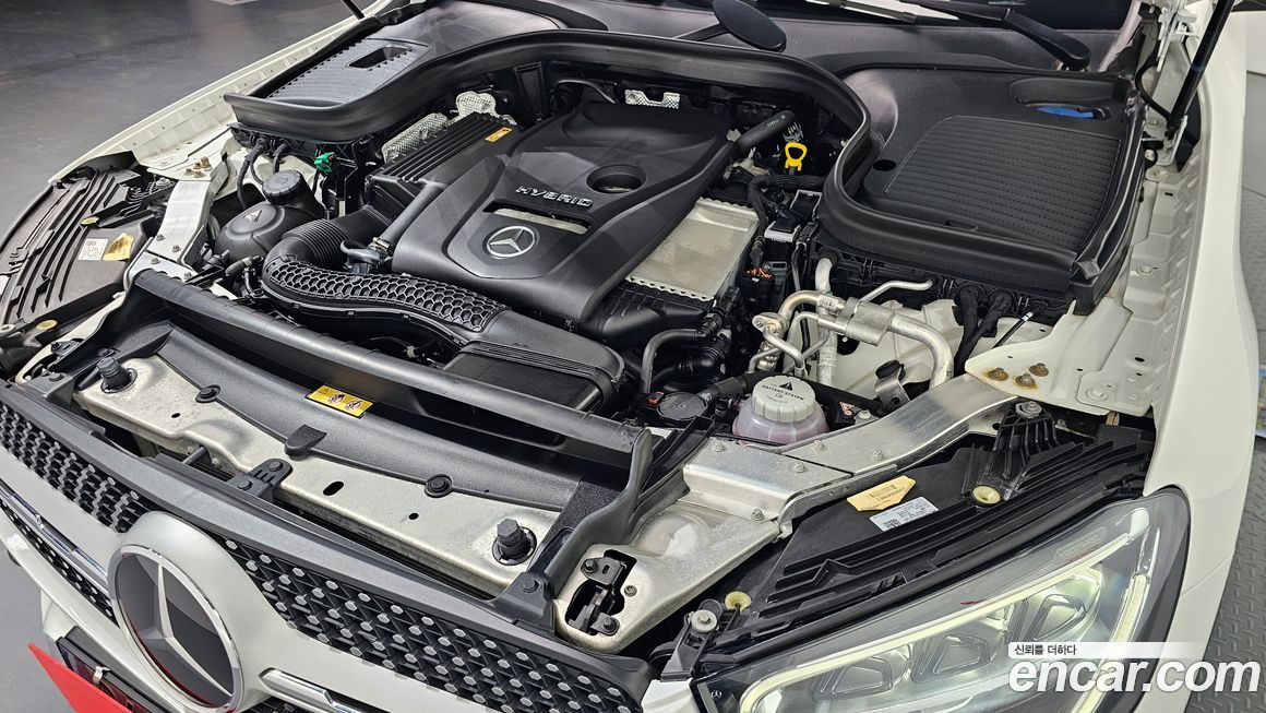 Mercedes-Benz GLC-Class 2021