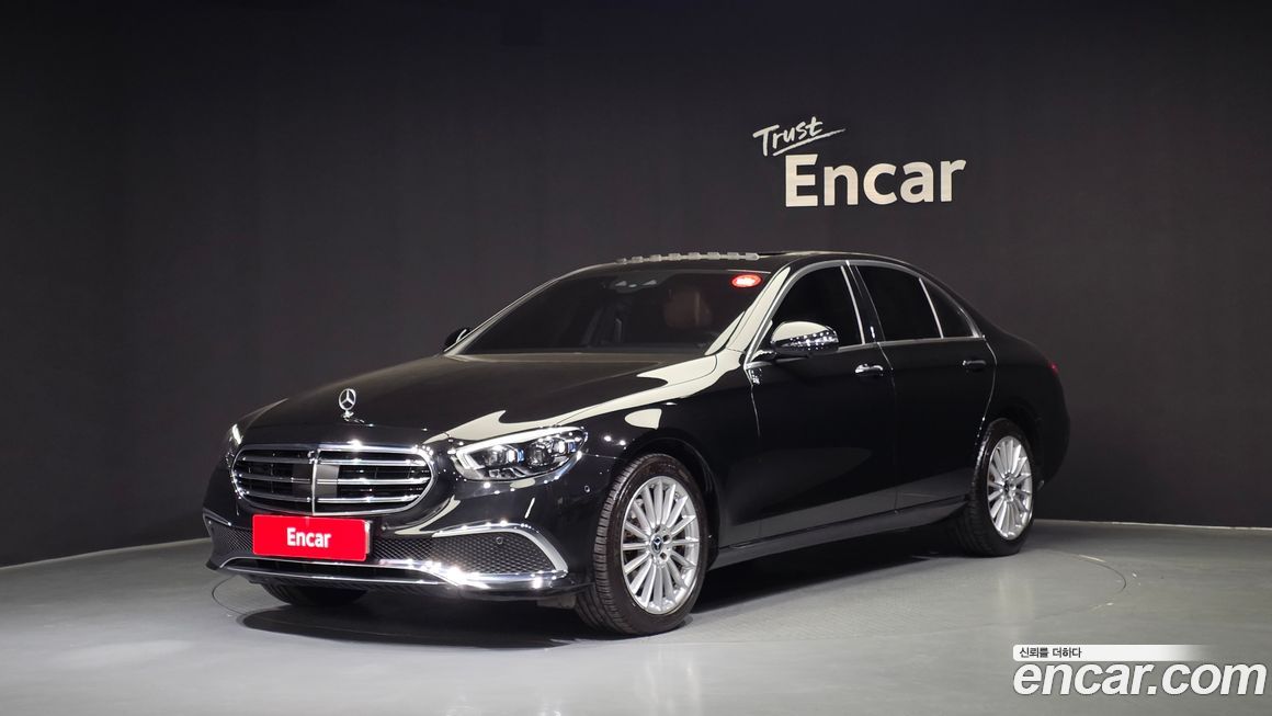 Mercedes-Benz E-Class 2022
