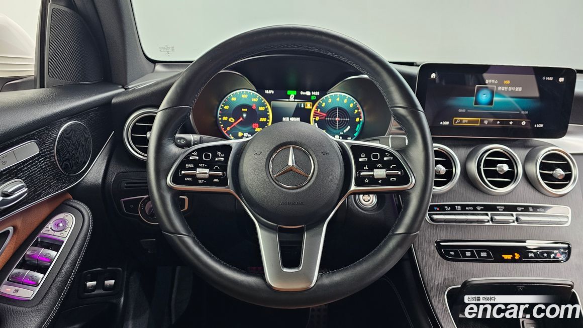 Mercedes-Benz GLC-Class 2021