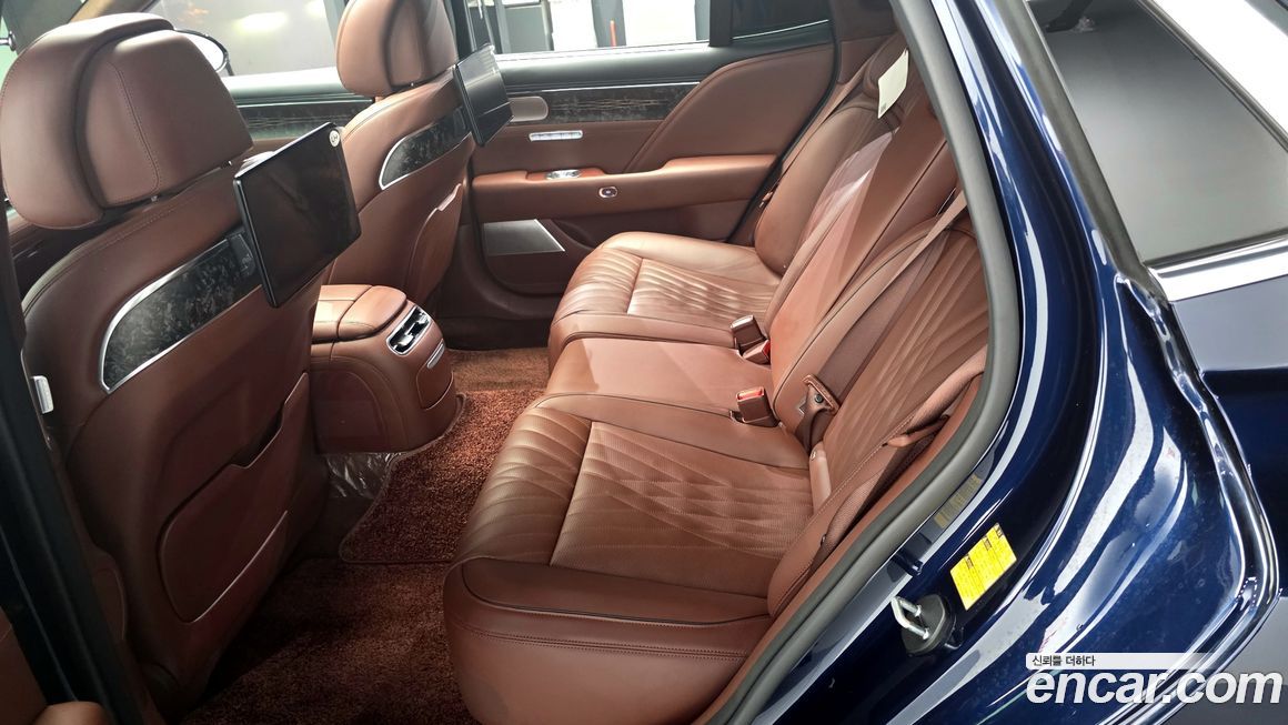 Genesis G90 2023
