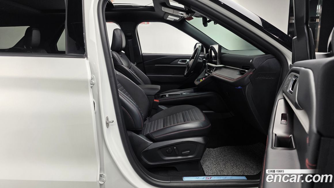 Ford Explorer 2025