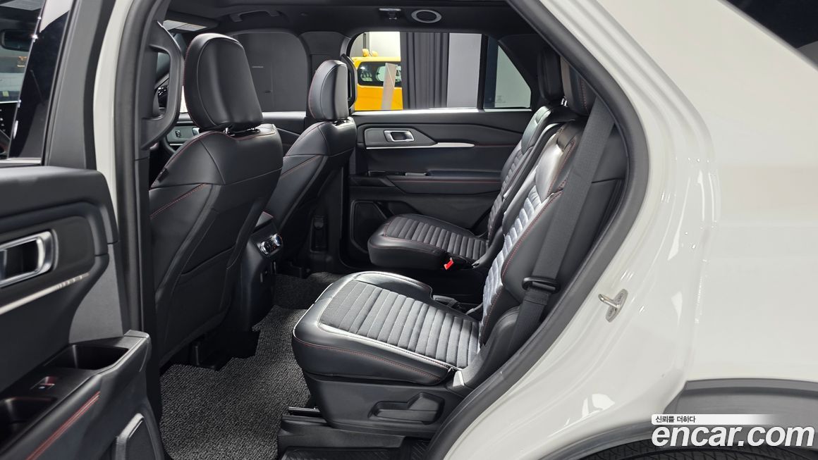 Ford Explorer 2025