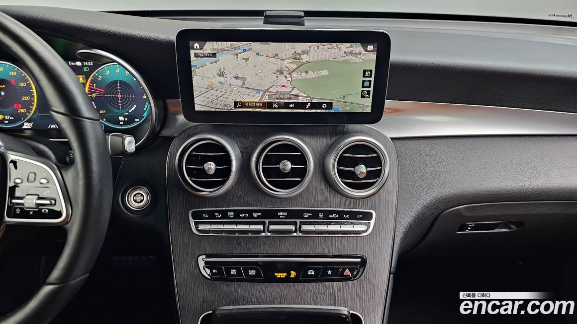 Mercedes-Benz GLC-Class 2021