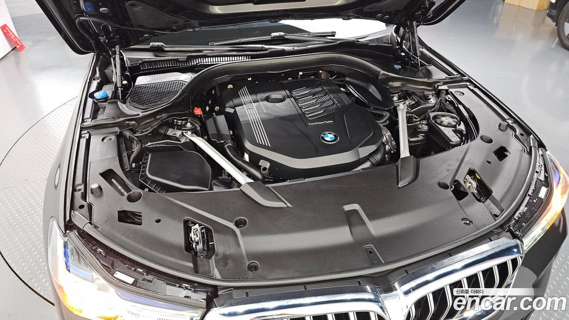 BMW Gran Turismo 2024