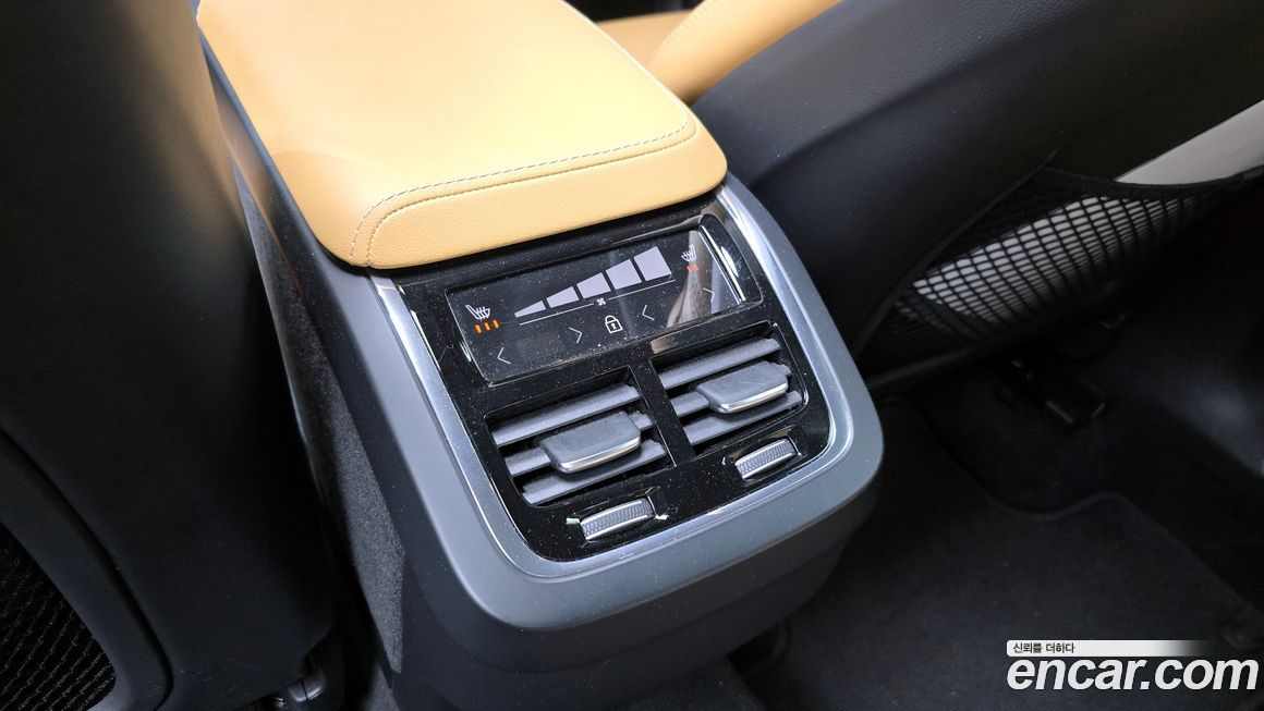 Volvo XC60 2024