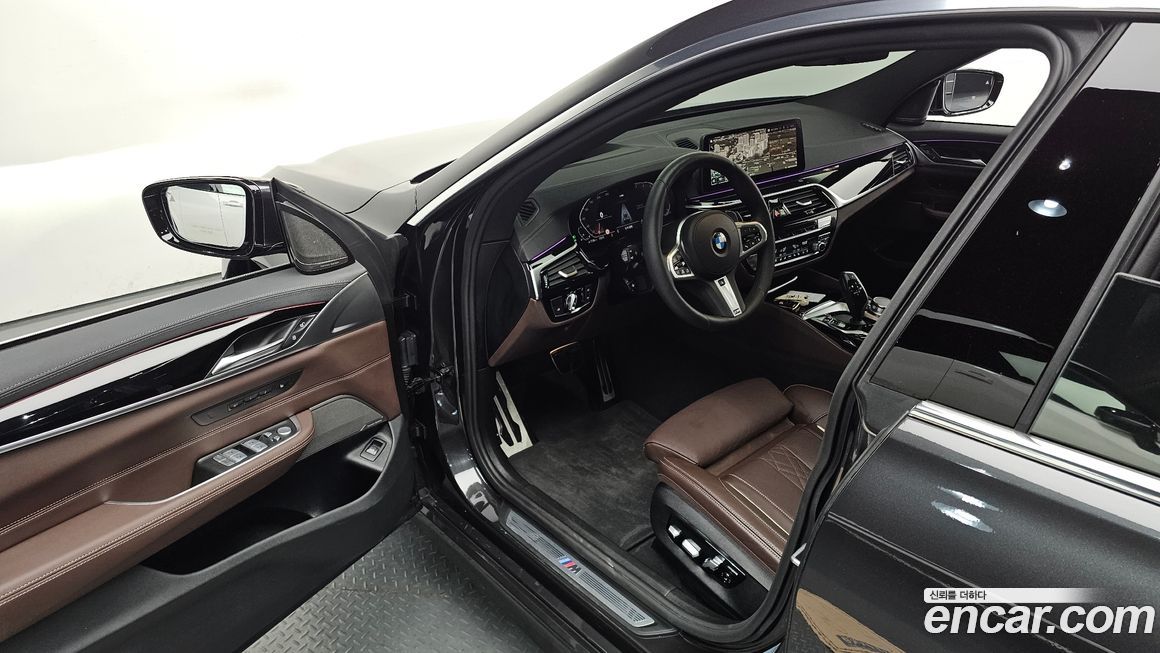 BMW Gran Turismo 2024