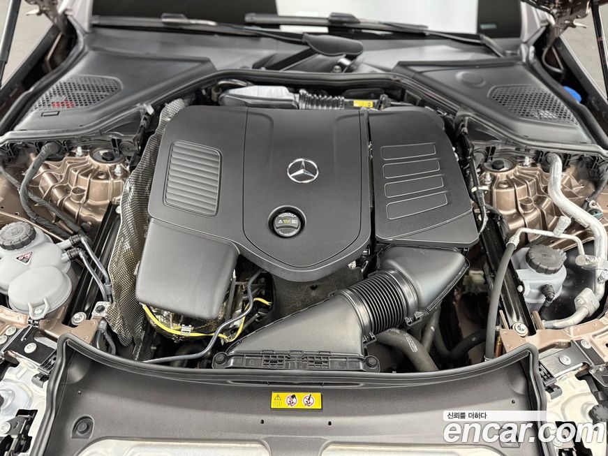 Mercedes-Benz E-Class 2025