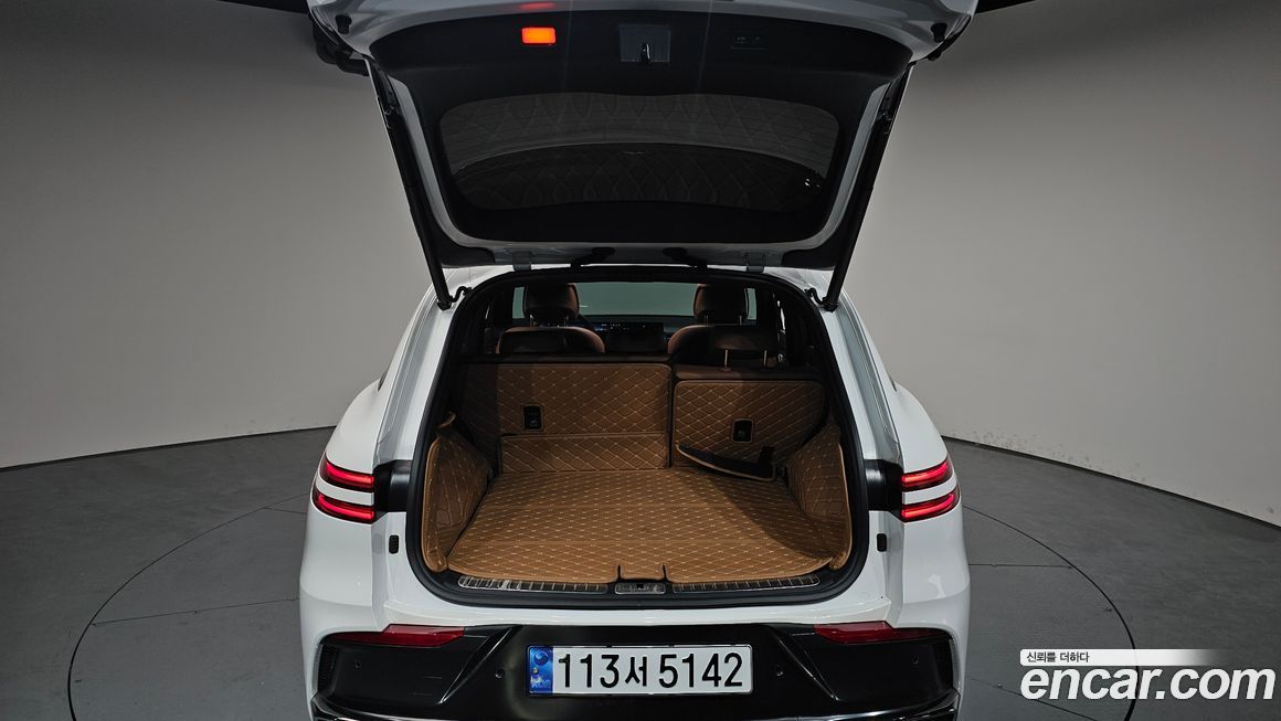Genesis GV70 2025