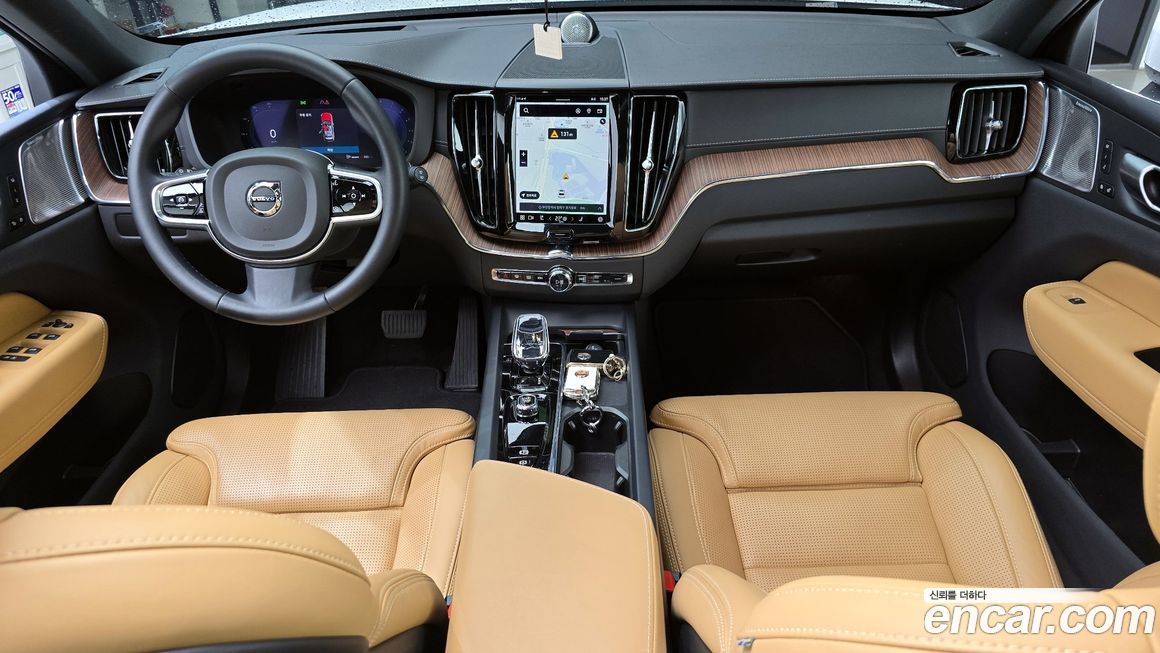 Volvo XC60 2024