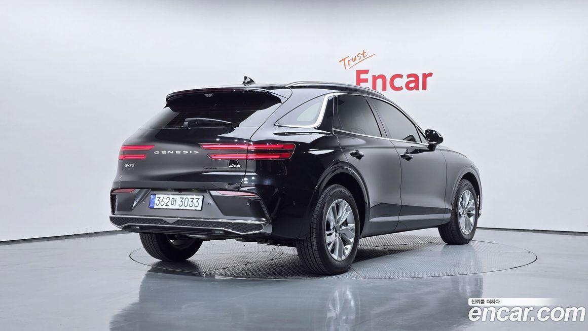 Genesis GV70 2025