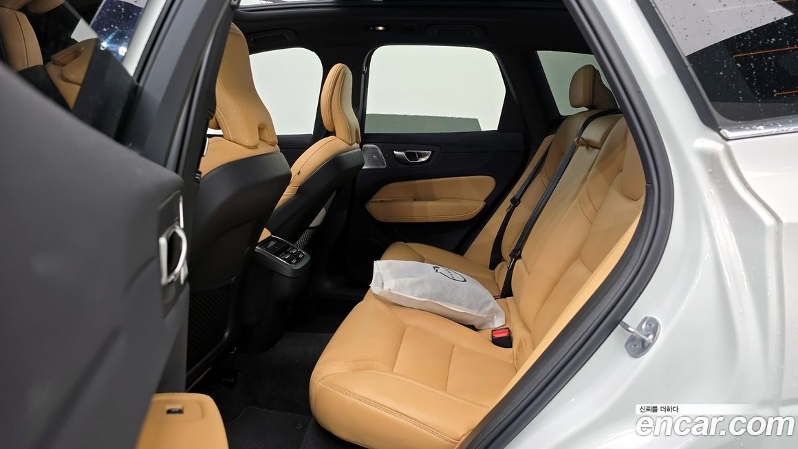 Volvo XC60 2024