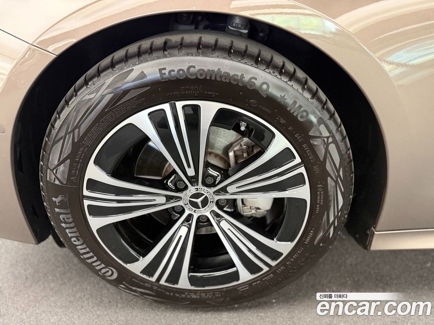 Mercedes-Benz E-Class 2025